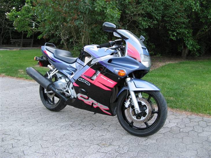 Honda CBR 600 F2 billede 1