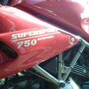 Ducati 750 SuperSport Nuda