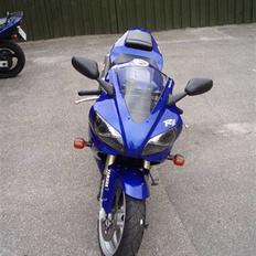 Yamaha yzf R1>SOLGT<