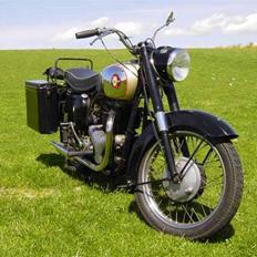 BSA A 10 Golden Flash