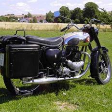 BSA A 10 Golden Flash