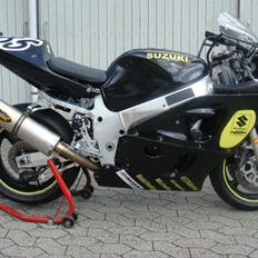 Suzuki GSX 600 R (solgt)
