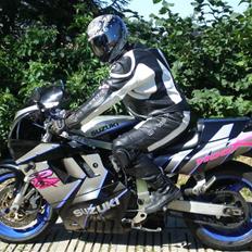 Suzuki GSXR 1100 *SOLGT*