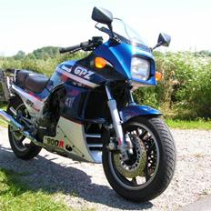 Kawasaki GPZ900R *solgt*
