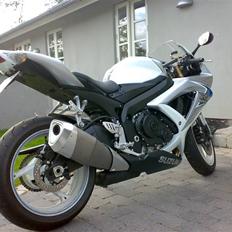 Suzuki  600 gsxr k8 