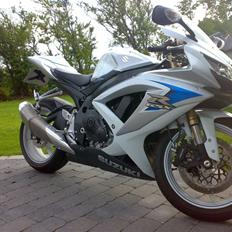 Suzuki  600 gsxr k8 