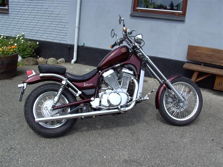 Suzuki intruder  SOLGT billede 2