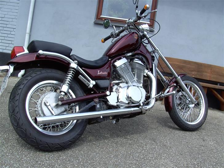 Suzuki intruder  SOLGT billede 3