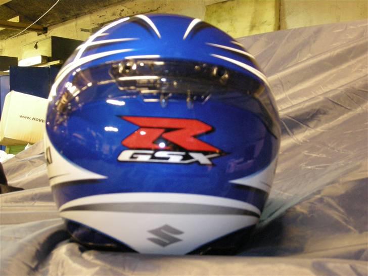 Suzuki GSX-R 1000 - Hjelmen skal so osse passe til billede 6