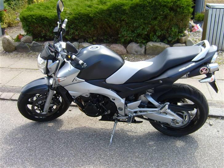 Suzuki gsr 600  billede 3