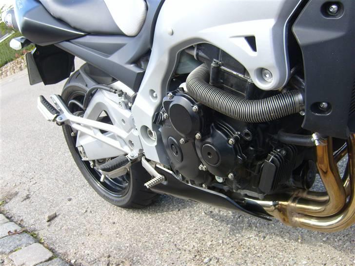 Suzuki gsr 600  billede 6