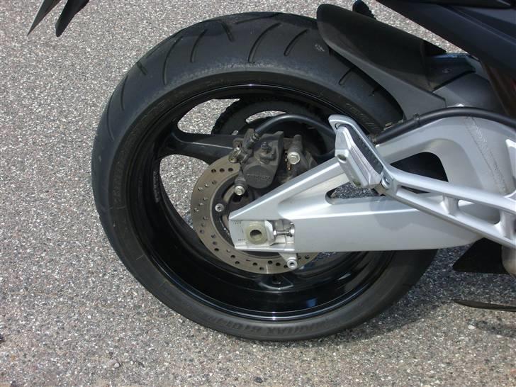 Suzuki gsr 600  billede 7