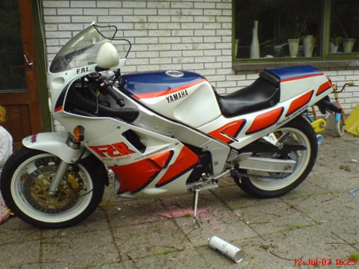 Yamaha Fzr 1000  "solgt" billede 1