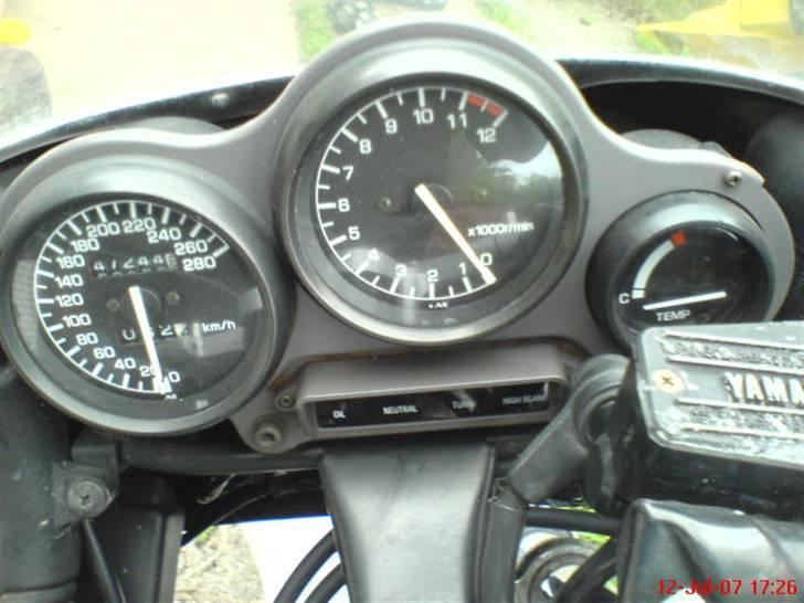Yamaha Fzr 1000  "solgt" billede 6