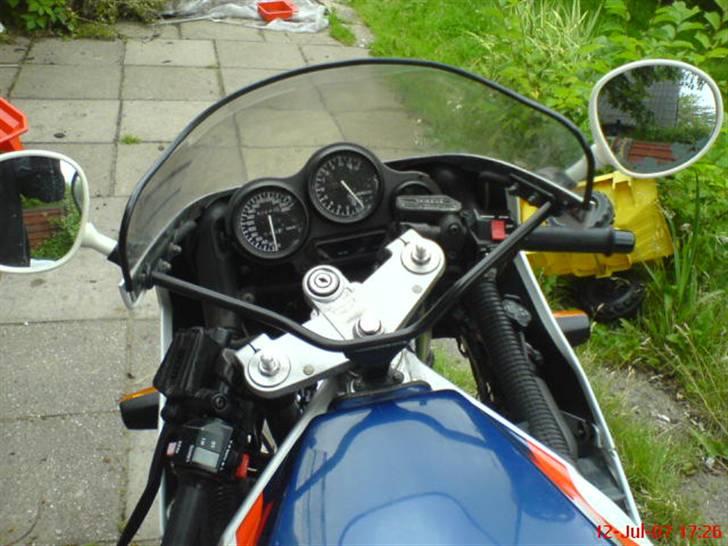 Yamaha Fzr 1000  "solgt" billede 7