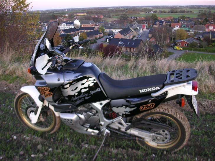 Honda XRV Africa Twin - Gudumholm... born and raised billede 3