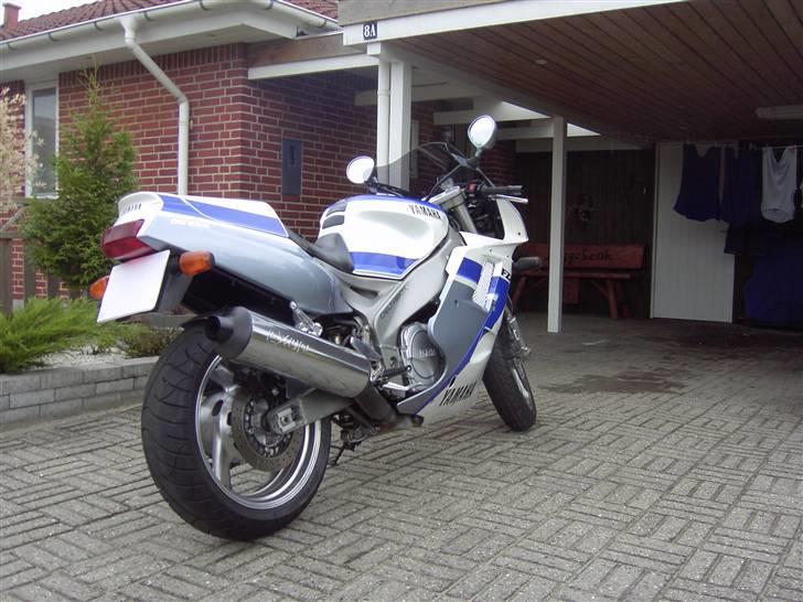 Yamaha FZR 1000 EXUP ( SOLGT ) billede 2