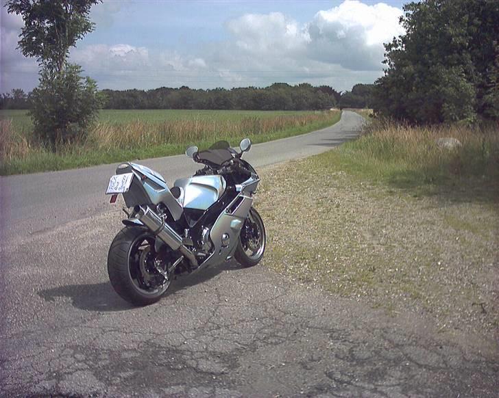 Yamaha Fzr 600 billede 4