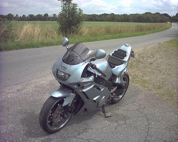 Yamaha Fzr 600 billede 5