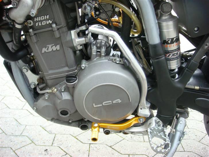 KTM 640 LC4 Supermoto SOLGT billede 10