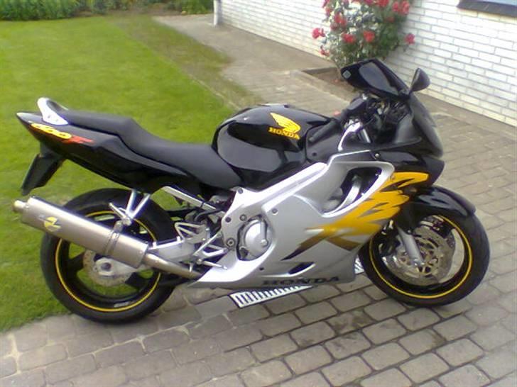 Honda CBR 600 F4 billede 13