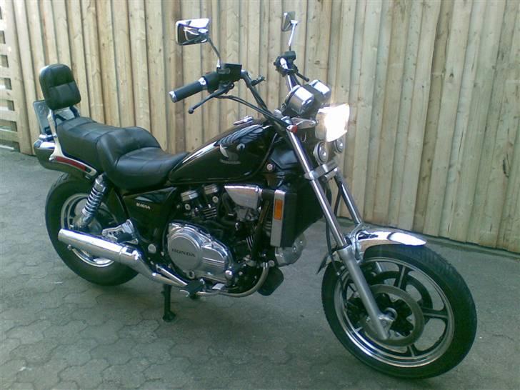 Honda magna vf 700 billede 12