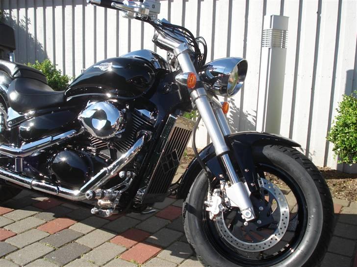 Suzuki Intruder M800 billede 3