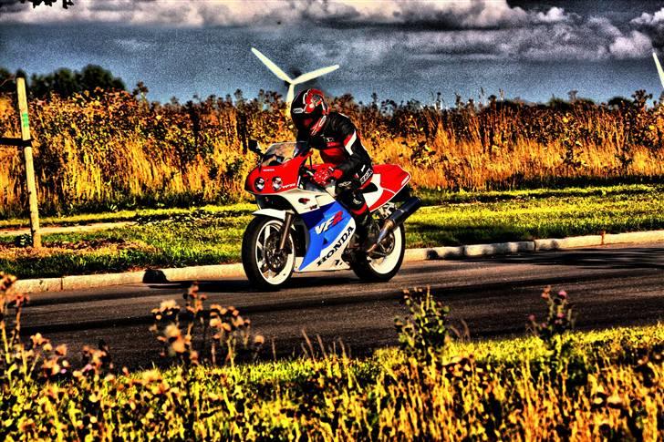 Honda VFR 400 R NC 30 solgt billede 13