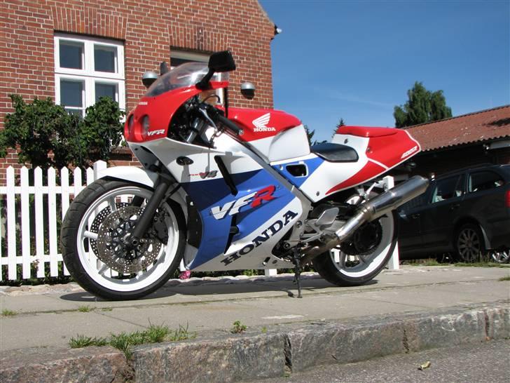 Honda VFR 400 R NC 30 solgt billede 15
