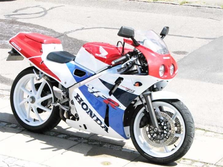 Honda VFR 400 R NC 30 solgt billede 20