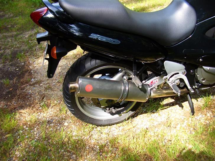 Suzuki GSX750F SOLGT billede 15