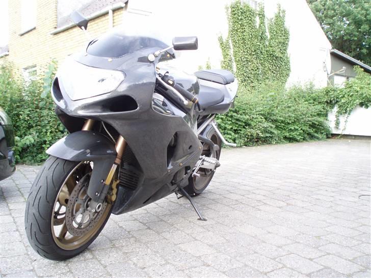 Suzuki GSX R 1000 *solgt* billede 3