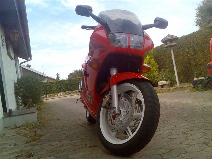 Honda VFR 750F.* SOLGT* billede 4