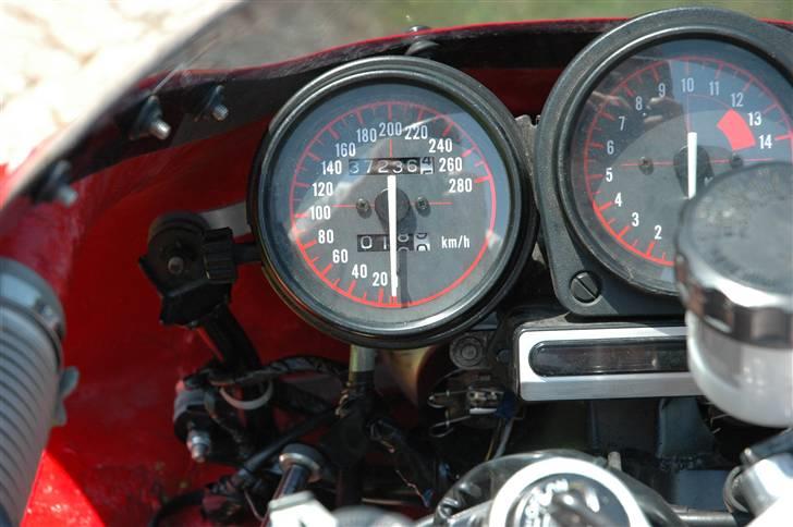 Kawasaki ZXR 750 Solgt - 37000km er ikke så slemt for en gammel cykel billede 8