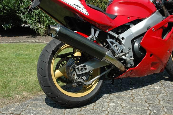 Kawasaki ZXR 750 Solgt billede 12