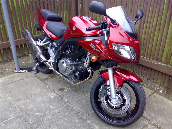 Suzuki SV 650S  - Standart mc, med ny nummerpladeholder. billede 4