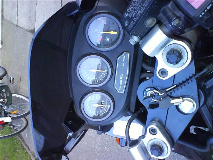 Suzuki GSX 600 f (solgt) billede 4