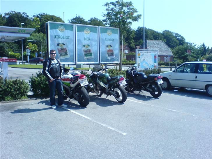 Kawasaki GPX 600 R SOLGT billede 10