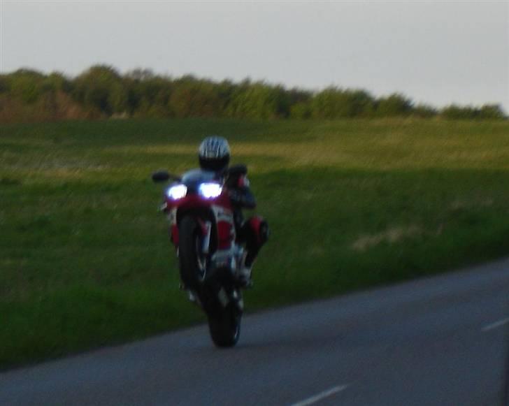 Yamaha YZF R6 -SOLGT- - Nogen der kender den alarm som hører til disse fjernbetjeninger ? PM mig billede 8