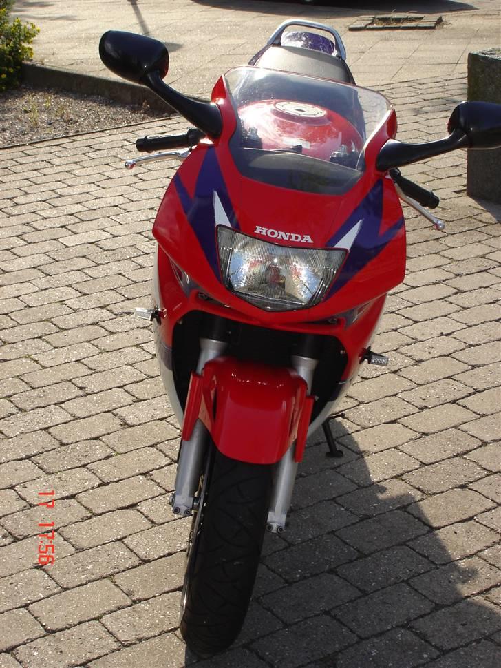 Honda CBR 600  F3 *solgt* billede 5