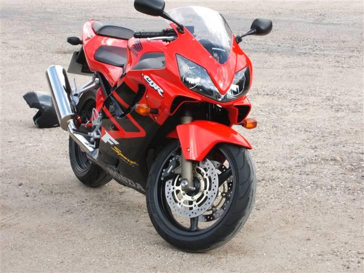 Honda cbr 600 F4 sport - et billede inden jeg har ændret noget på den billede 3