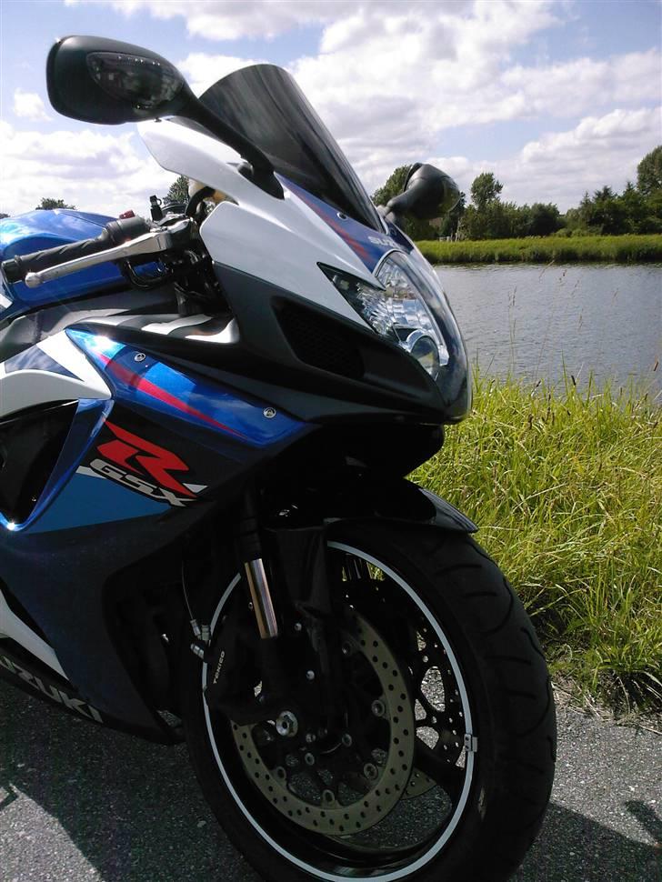 Suzuki GsxR 750 [SOLGT] - Spejlæg effekten i blinklys elimineret med sorte glas... billede 6