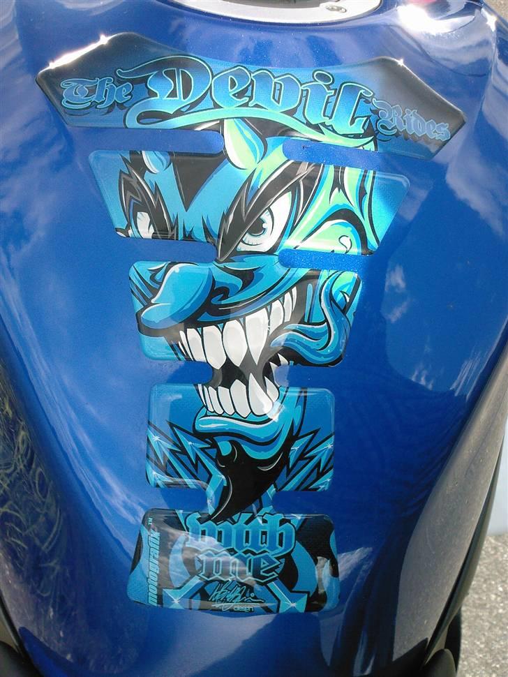 Suzuki GsxR 750 [SOLGT] - Motografix tankpad: "The devil rides with me" billede 10