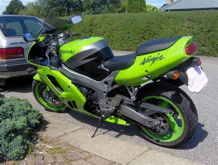 Kawasaki zx9r  SOLGT billede 2