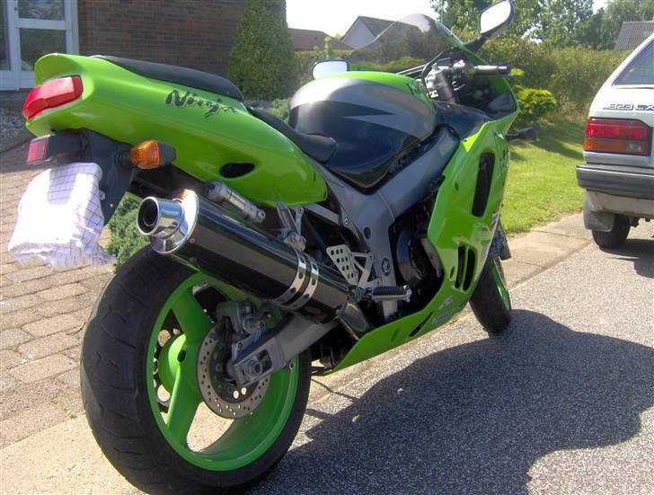 Kawasaki zx9r  SOLGT billede 4