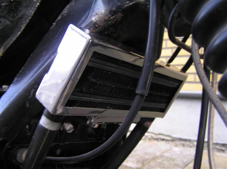 Yamaha xs 750 - selvkomponeret rustfri ramme om oliekøler billede 8