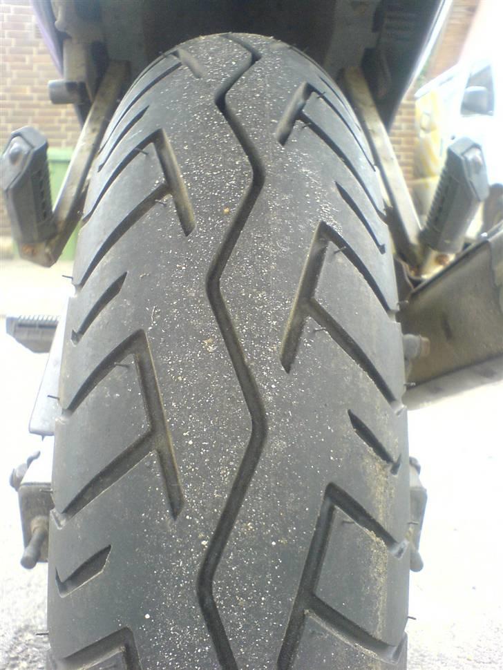 Suzuki GS 500 E slingshot SOLGT - nyt dæk. nam nam. cyklen kan lægges HELT ned nu. billede 4