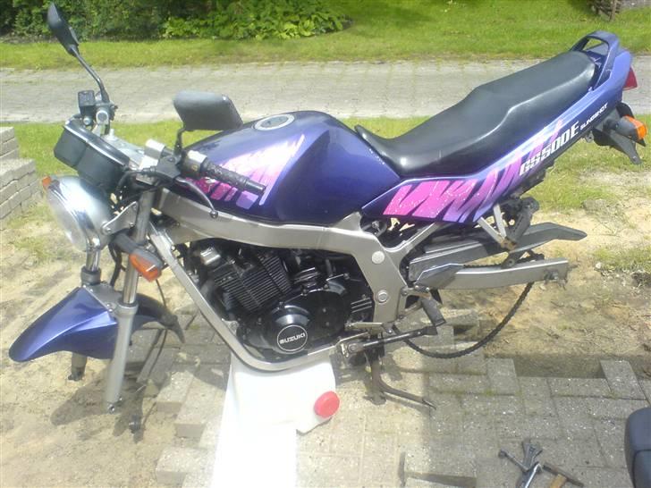 Suzuki GS 500 E slingshot SOLGT - da dæk skulle skiftes og fælge renset billede 5