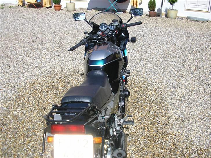 Kawasaki GPZ 900 R billede 4
