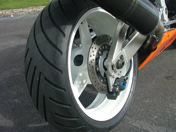 Yamaha R1   (solgt) billede 6